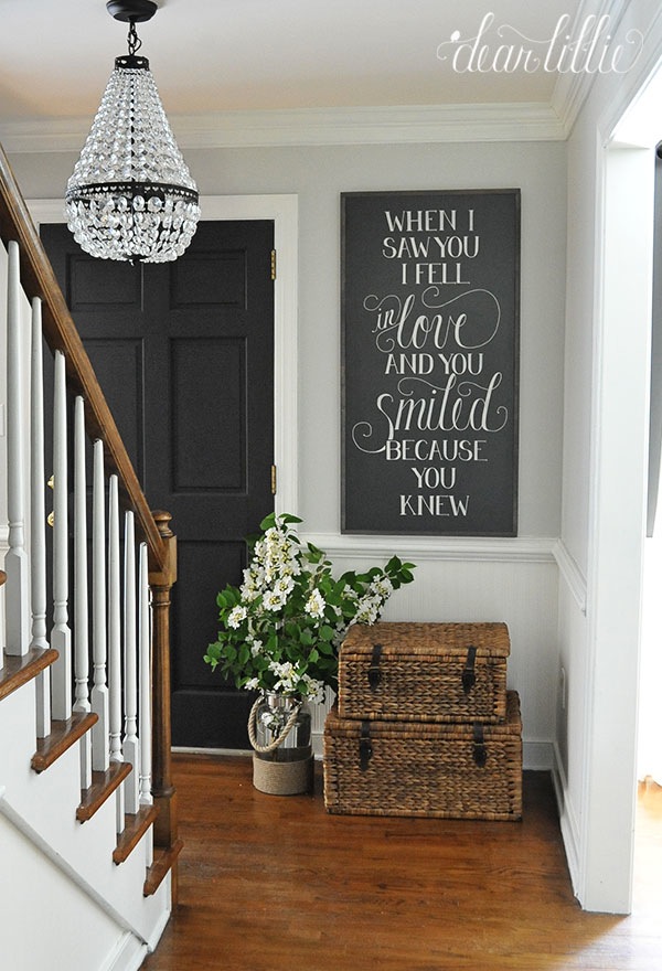 Entryway chandelier