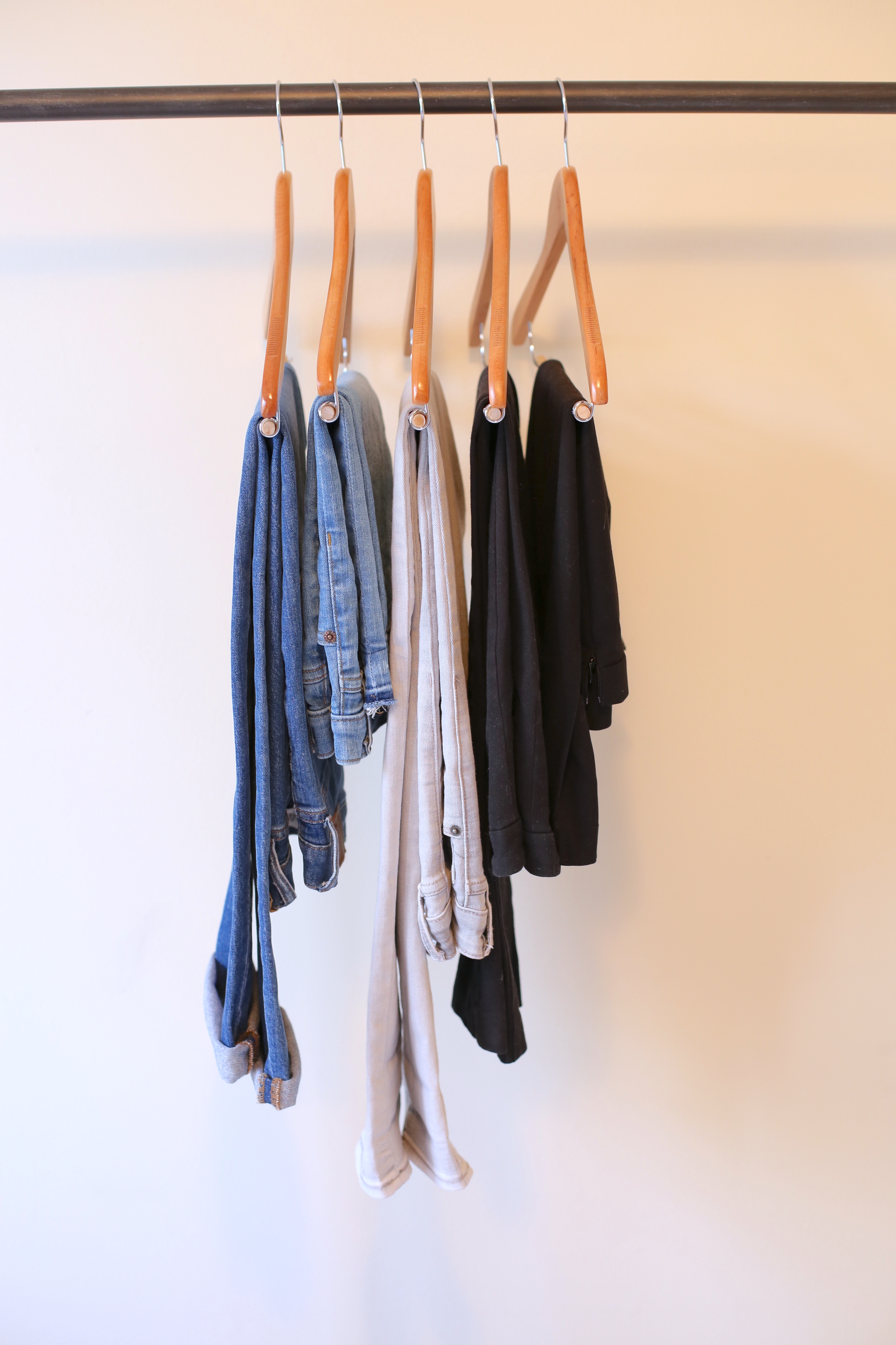 Capsule Wardrobe In 5 Steps Guide Sheet image pin