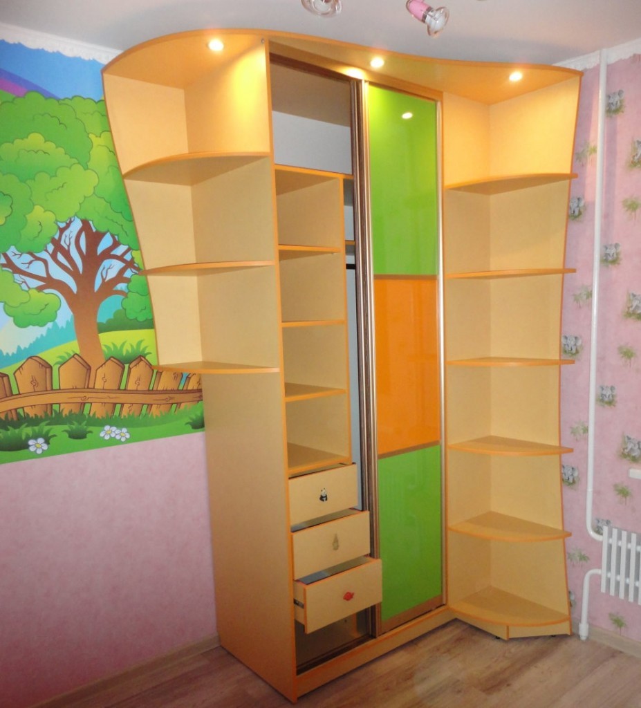 Шкафы и комоды для детей