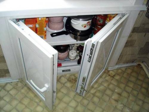 Установка холодильника под окном. Вариант 1: восстановление