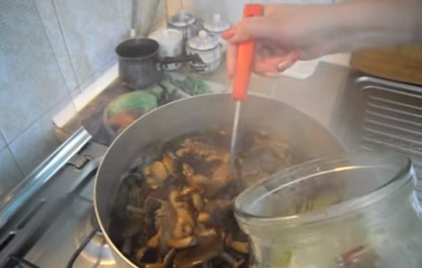 Горячим способом