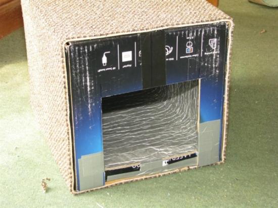 Домик для кошки из картонной коробки