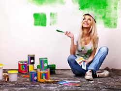 Не используйте слишком яркие цвета краски для стен