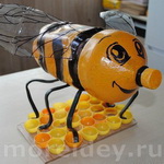 Пчелка - поделка из пластиковых бутылок
