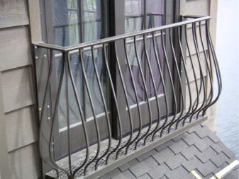 Чем балкон отличается от лоджии?