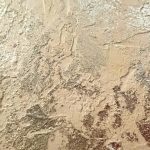 Фактурная штукатурка с рваной поверхностью