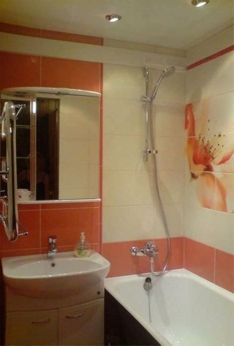 вариант красивого интерьера ванной комнаты в хрущевке